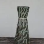 Vase_schmal_gruen_vorn